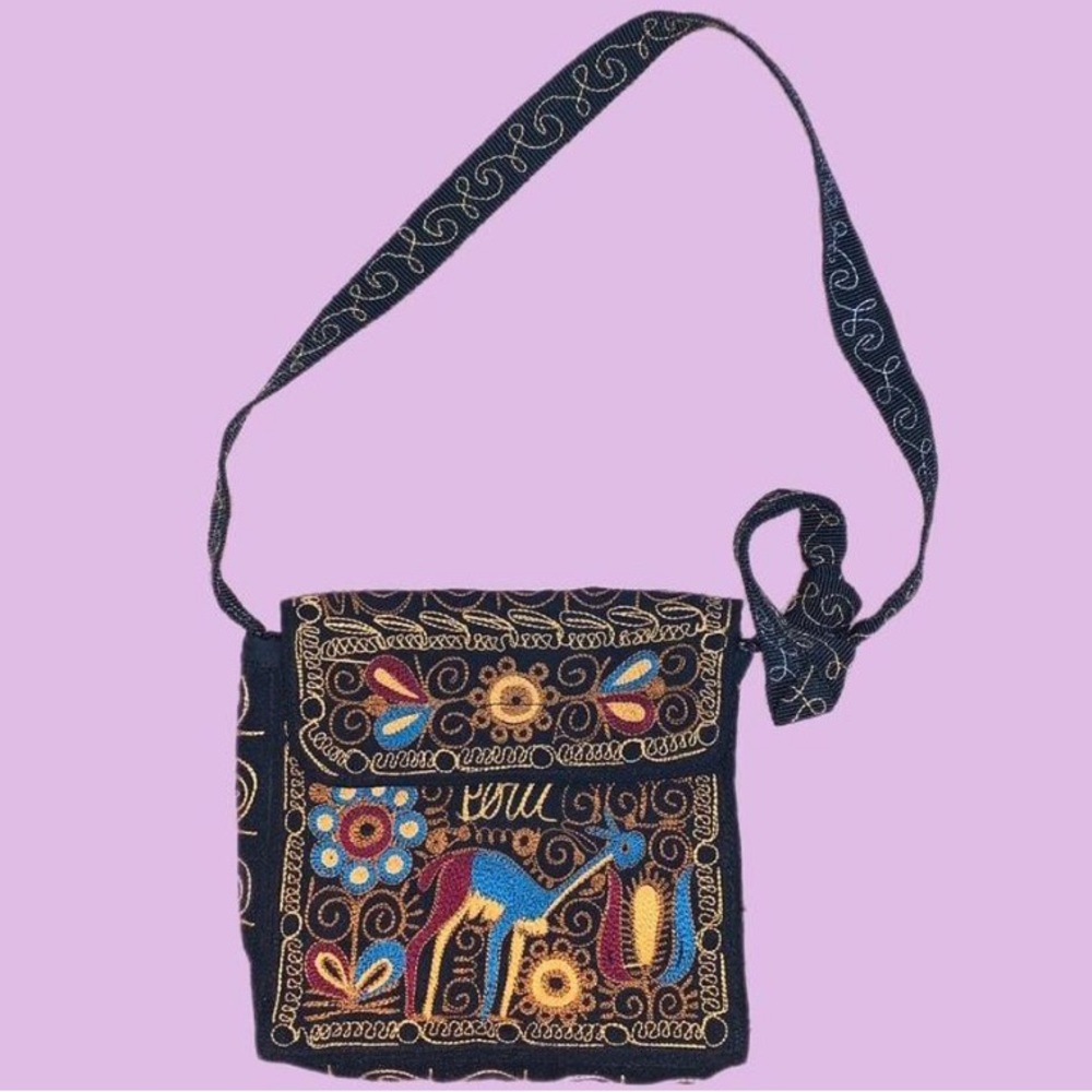 PERUVIAN HANDMADE BAG 🍓✨